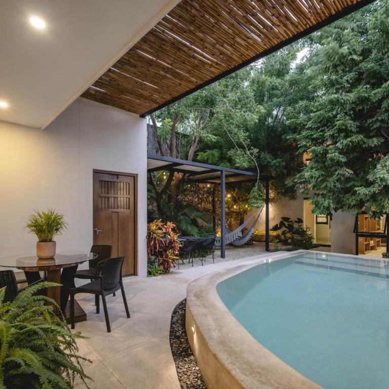 Casa Santian - Colonial Mansion near Paseo Montejo & Gastronomic Corridor - Villa with Private Pool - 26