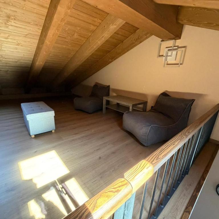 Coudrey 2 - Two-Bedroom Standard Apartment - 39