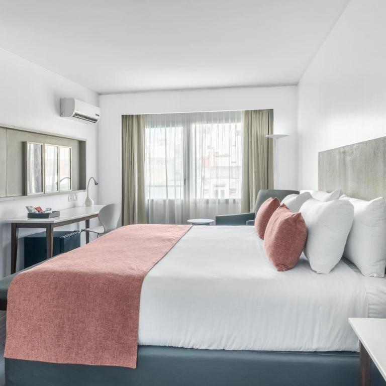 Dazzler by Wyndham Buenos Aires Recoleta - Habitación con cama grande - Adaptada para personas de movilidad reducida - No fumadores - 3