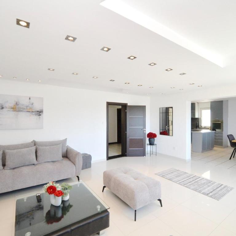 Zotina Residence - Two-Bedroom Apartment with Balcony and Sea View - 17