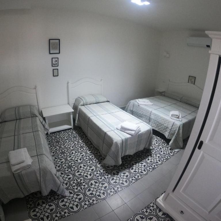 B&B Pepe Rosa Tropea - Classic Quadruple Room - 3