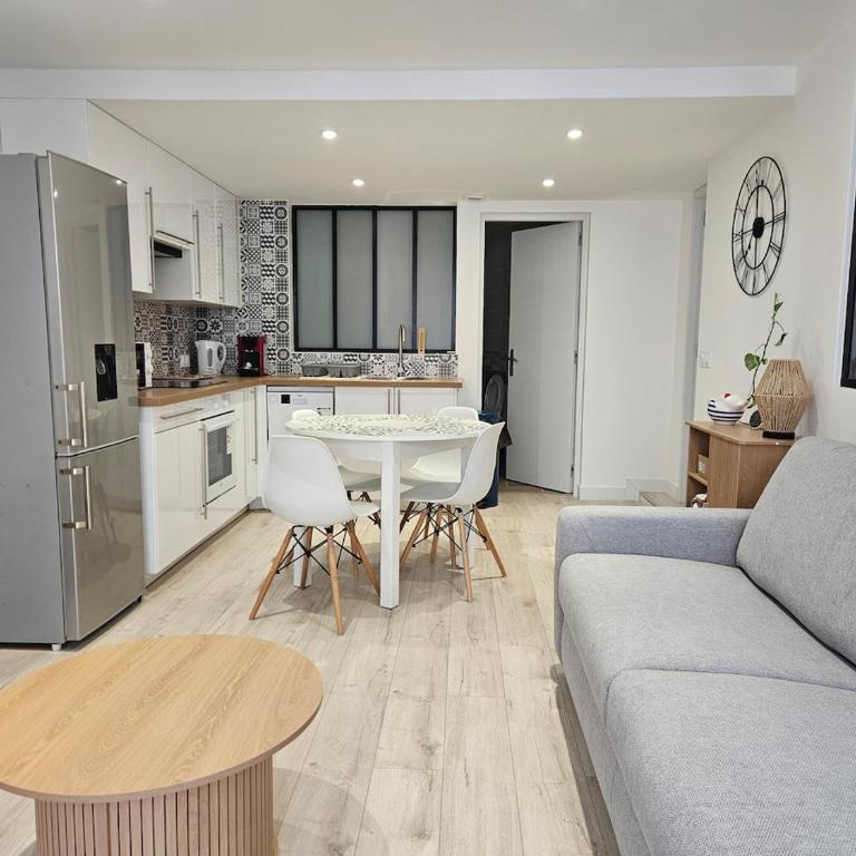 Saint-Martin, centre-ville, parking, terrasse - Appartement 1 Chambre - 4