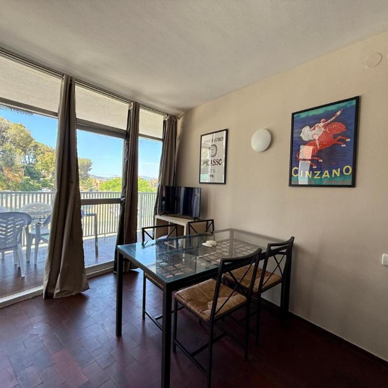 ApartEasy - 2bed with terrace next to the beach in Lloret - Apartamento de 2 dormitorios - 24
