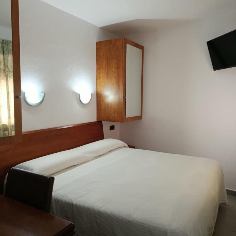 Pensió Anna - Habitación Doble Económica - 4