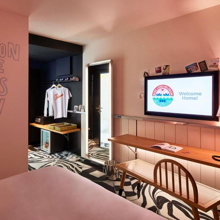 Mama Shelter Belgrade - Medium Mama Double Room - 2