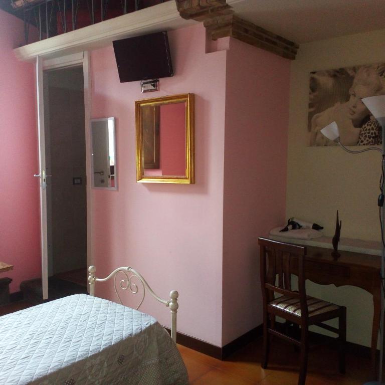 Antica Dogana - Camera Matrimoniale/Doppia con Letti Singoli con Bagno - 12