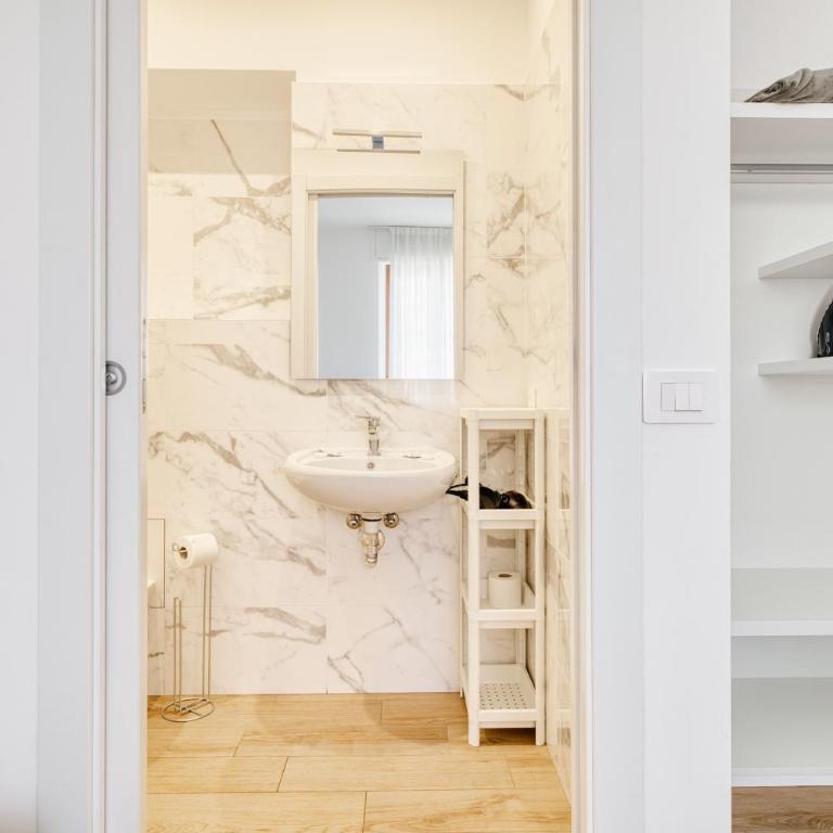 DomusMi Isola 304 - Appartamento con 1 Camera da Letto - 9