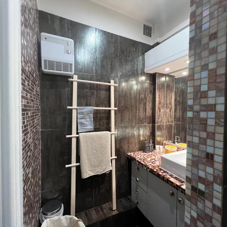 Centre d'Antibes - Charmant et lumineux - GD - Appartement 2 Chambres - 5