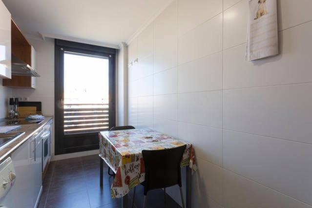 Apartamento el Parque AIRE CONDICIONADO PISCINA terraza con vistas montaña entorno tranquilo ideal mascotas - Apartamento de 1 dormitorio - 25