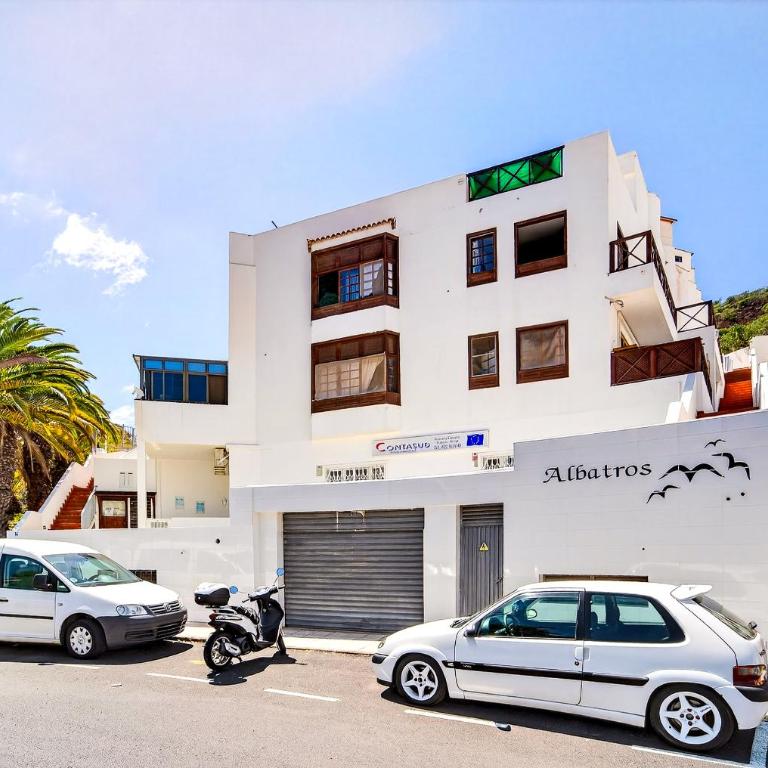 Sunny 2-bedroom duplex with terrace & ocean views in Los Cristianos - Apartamento de 2 dormitorios - 38
