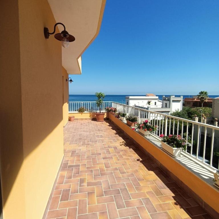 View of Arezzo Villa Gulf of Sferracavallo - Three-Bedroom Apartment - 24