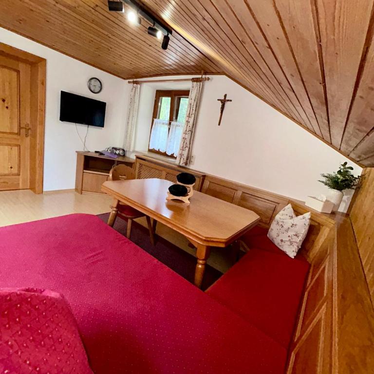 Pferdehof Almgut - Reiten für Kinder, Natur und Erholung nahe Salzburg - Apartment mit 2 Schlafzimmern - 8