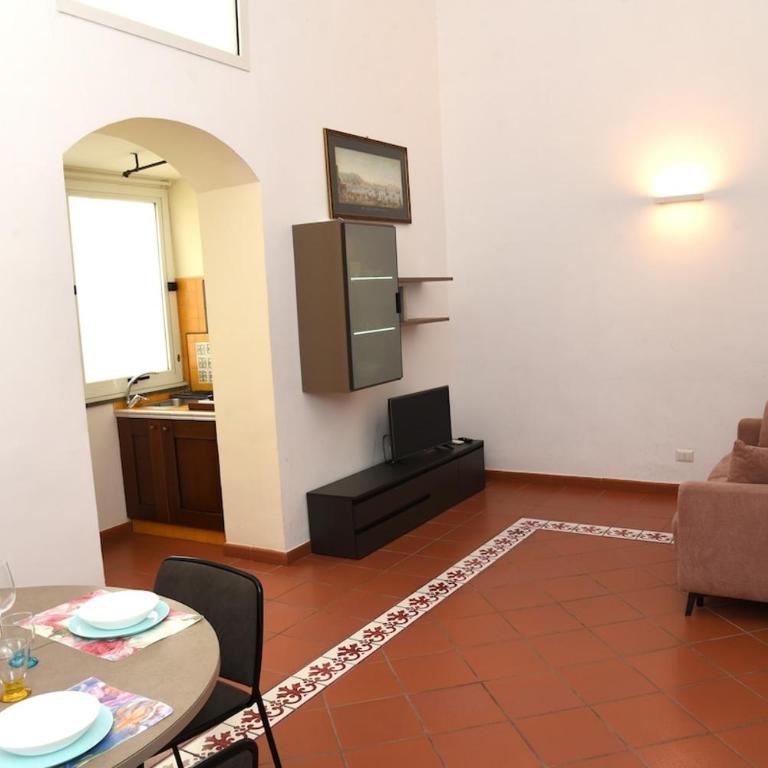 The Supreme Penthouse Iconic Terrace in Old Naples for group - Maison 6 Chambres - 17