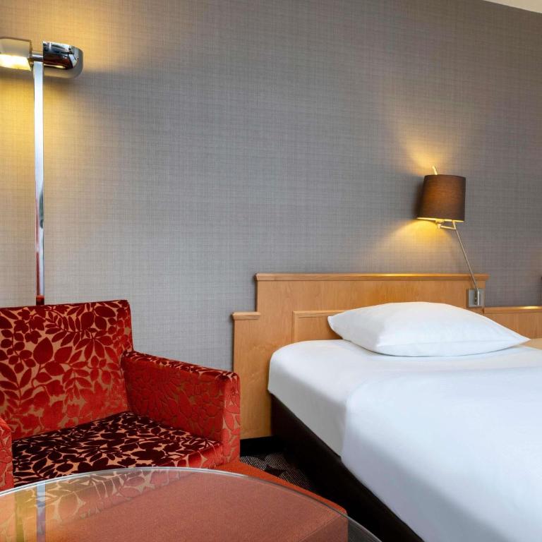 Mövenpick Hotel Nürnberg Airport - Classic Zweibettzimmer - 4