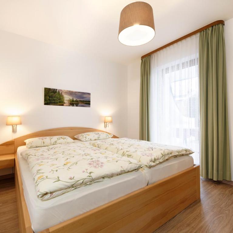 Ferienwohnung Kaisersberger - Two-Bedroom Apartment with Terrace - 7