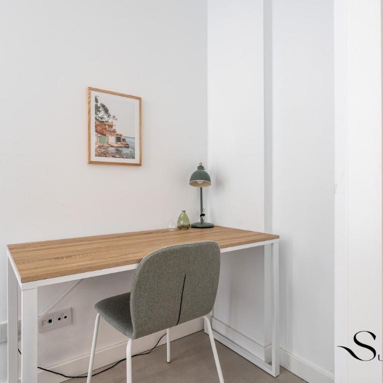 Fancy 2 Bedroom Fuengirola Escape REF071 - Apartamento de 2 dormitorios con balcón - 17
