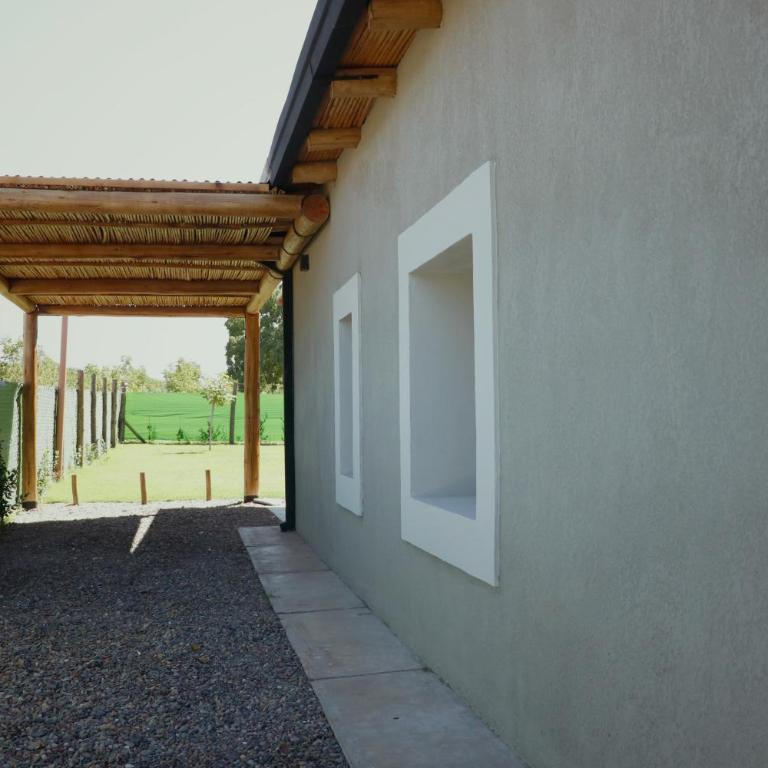 El Rancho , casa de huéspedes - Three-Bedroom Home - 3