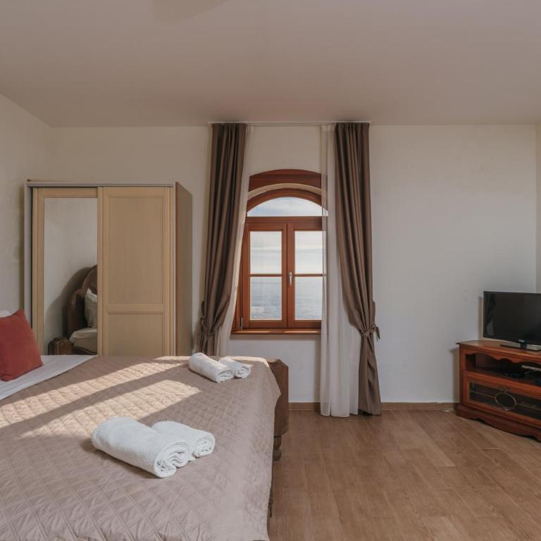 Apartments Pietra Mare - Double Studio with Shared Balcony and Sea View - 1