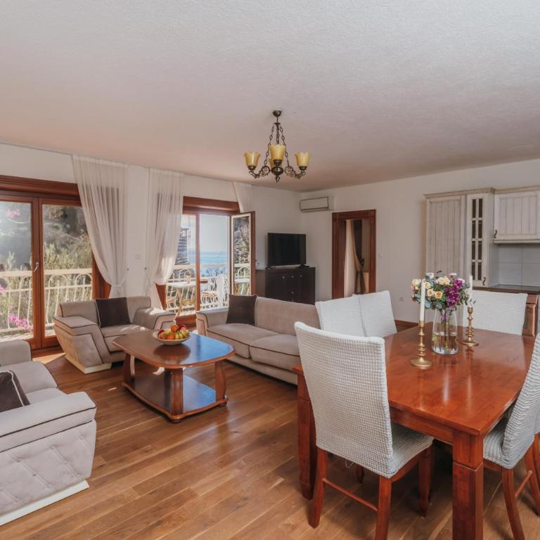 Apartments Pietra Mare - Two-Bedroom Apartment with Sea View - 9