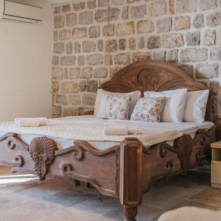 Apartments Pietra Mare - Double Room with Sea View - 7