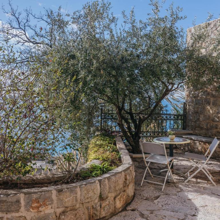 Apartments Pietra Mare - Double Room with Sea View - 8