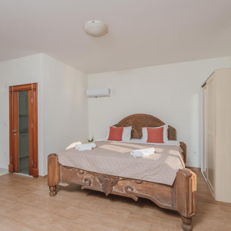 Apartments Pietra Mare - Double Studio with Shared Balcony and Sea View - 7