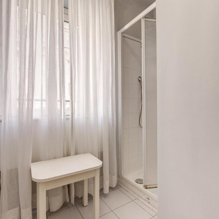 Hotel Labelle - Chambre Double ou Lits Jumeaux - 7