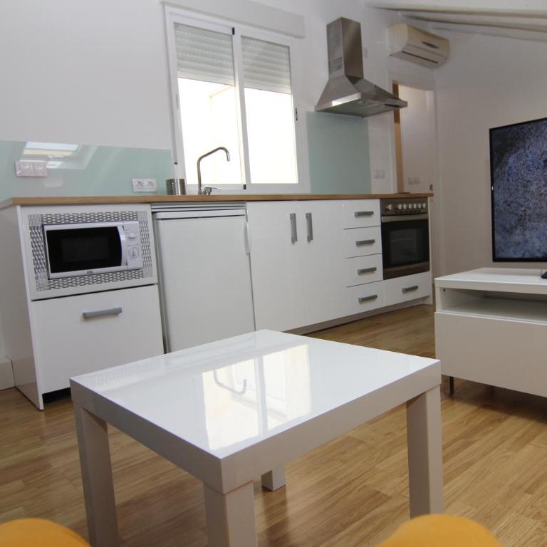 Apartamento Atico en Puerta del Sol - One-Bedroom Apartment - 7
