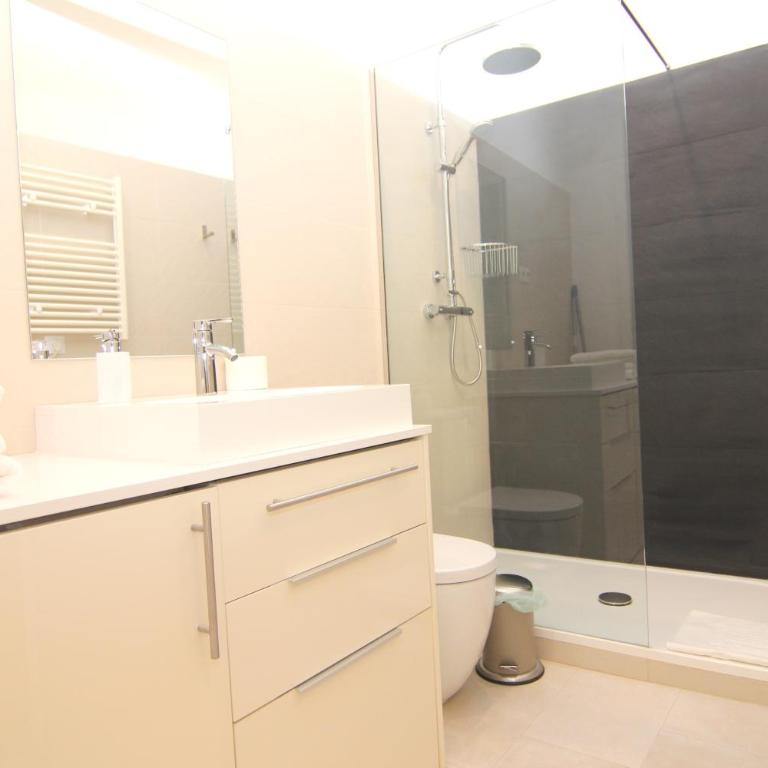 Apartamento Atico en Puerta del Sol - One-Bedroom Apartment - 16