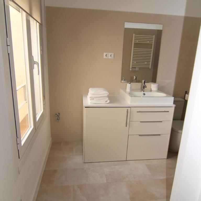 Apartamento Atico en Puerta del Sol - One-Bedroom Apartment - 18