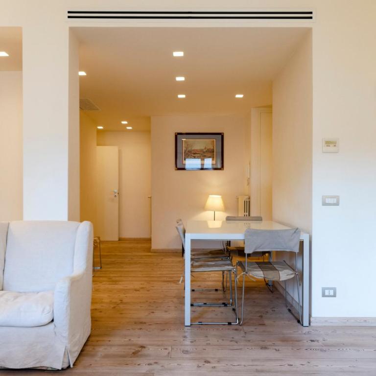 JOIVY Spacious Family Retreat - Two Apartments with Balcony - Appartamento - 10