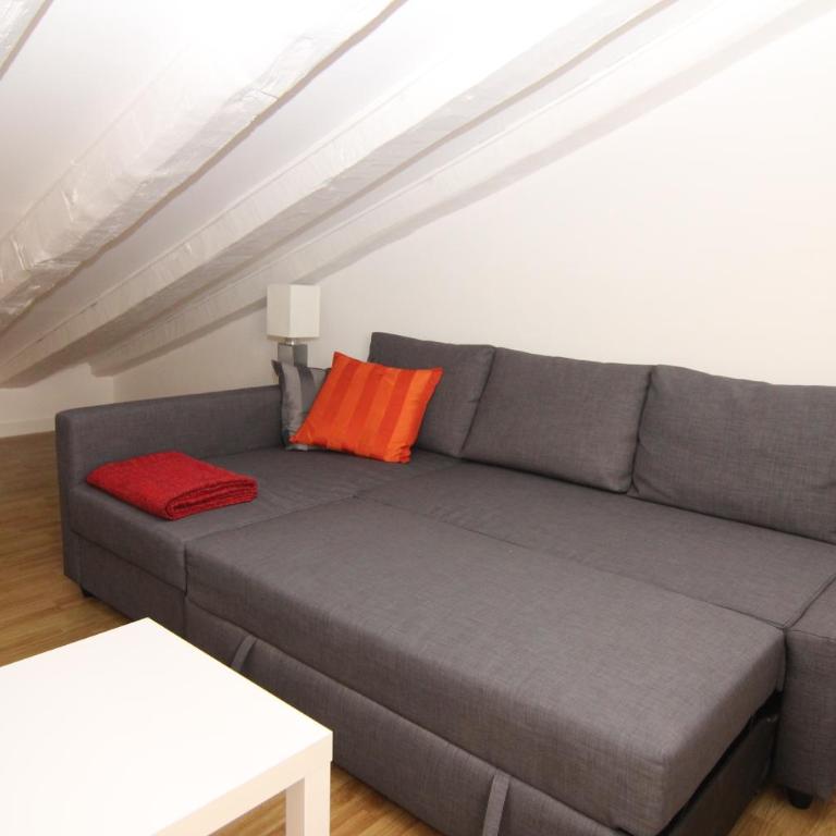 Apartamento Atico en Puerta del Sol - One-Bedroom Apartment - 13