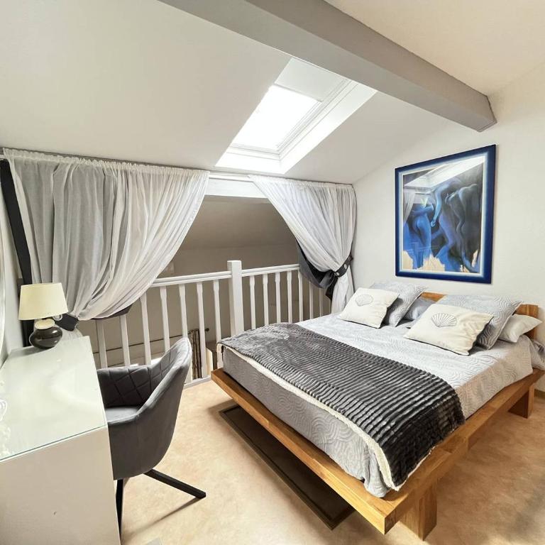 Belle Maison climatisee, wifi, 7 personnes, piscine commune, 10 mn de la plage LRCS96 - Maison 3 Chambres - 14