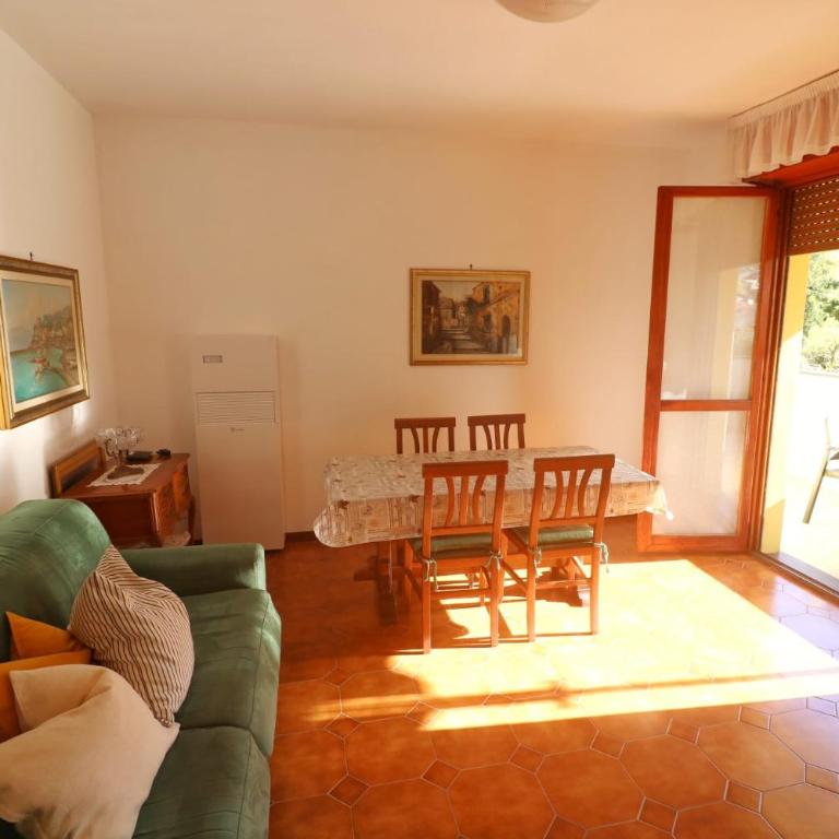 Al Numero 4 - Appartamento con Balcone - 3