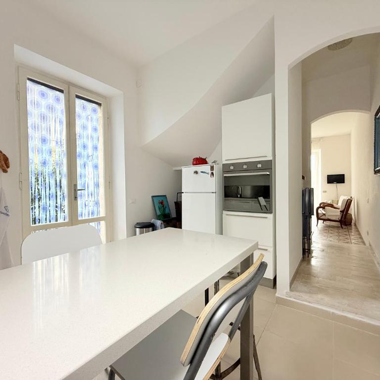 M458 - Marcelli, incantevole cielo-terra fronte mare - Three-Bedroom Apartment - 10