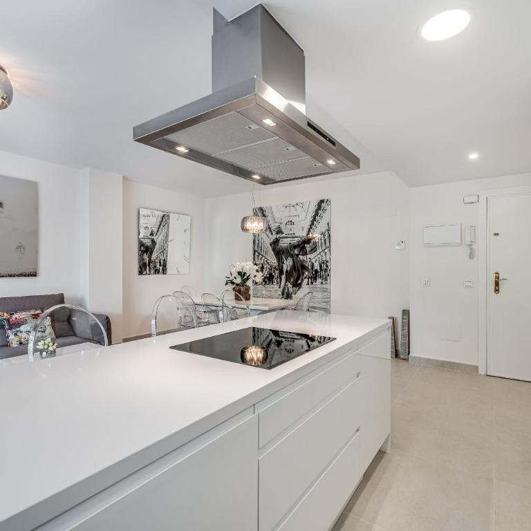 by RIVA - Elegant, 2 Bedroom Apartment in Dama de Noche Puerto Banus - Two-Bedroom Apartment with Garden View - 3
