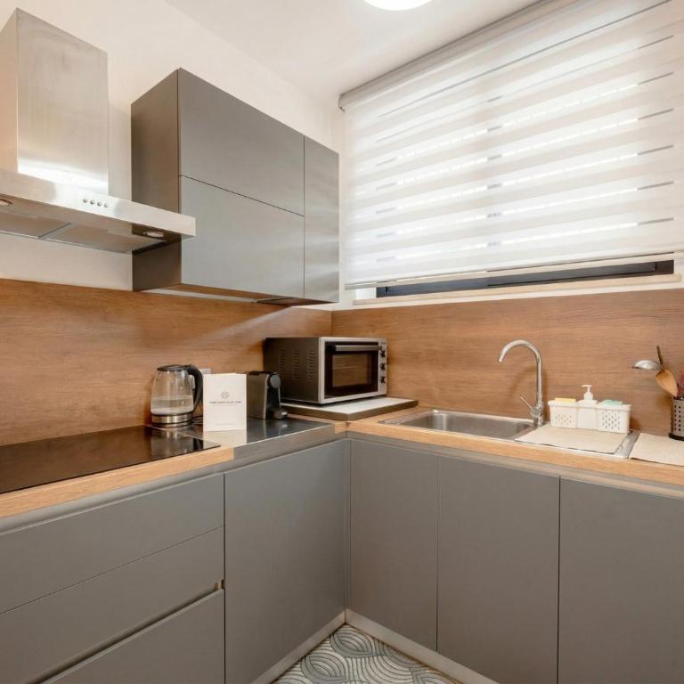 Elena's Garden Luxury Apartment - Appartement - 5