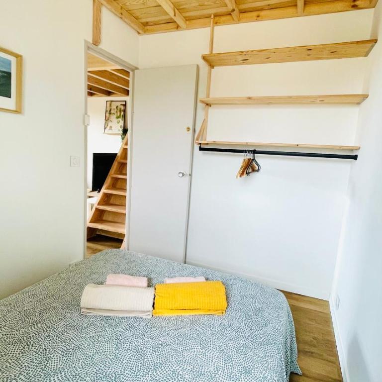 Vacances en famille, plage à pied et face à la dune ! - Two-Bedroom Apartment - 17
