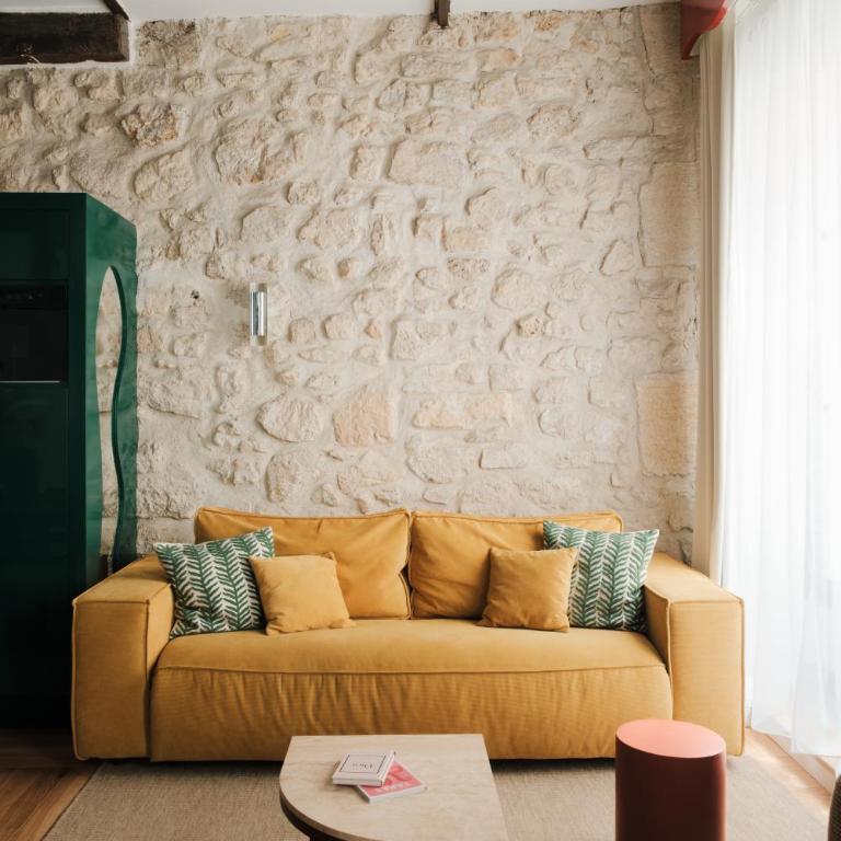 Paris Home Collection Serviced Apartments in Notre Dame - Rue Savoie - Appartement 3 Chambres - 2