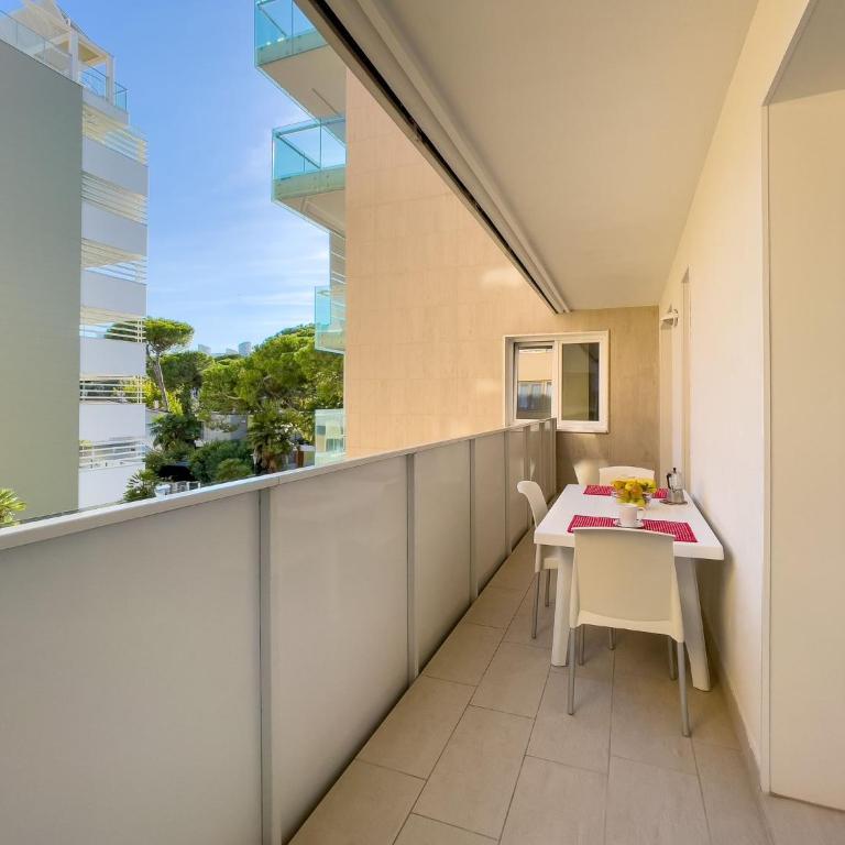 Cozy apartment for families with balcony - Apartment - 1