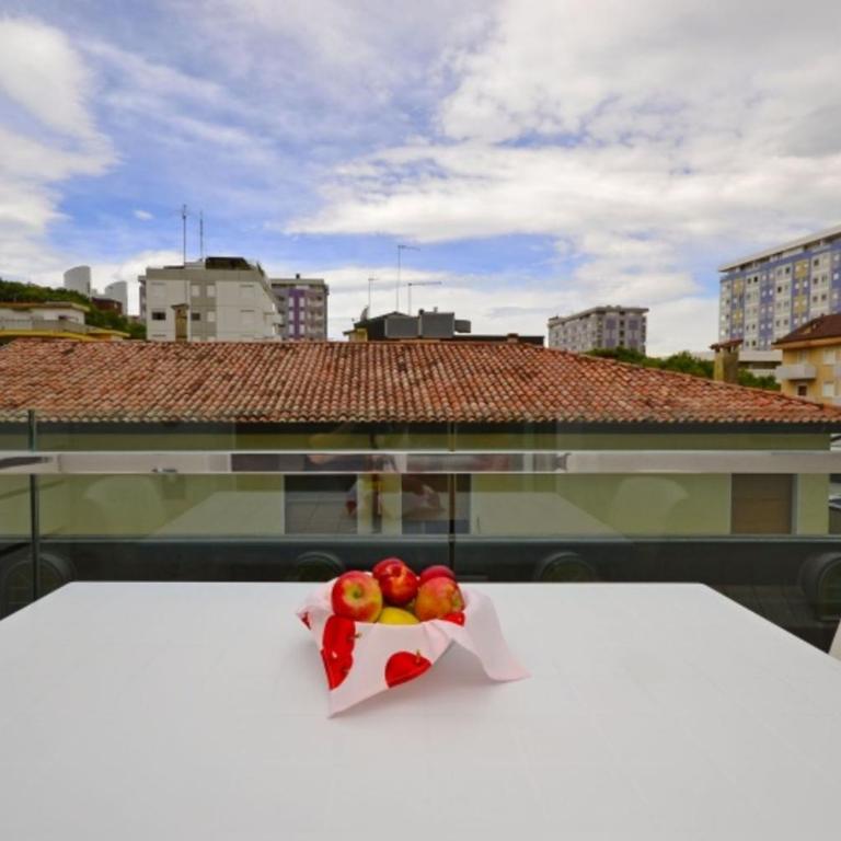 Spacious stay for families and friends - Apartment - 15