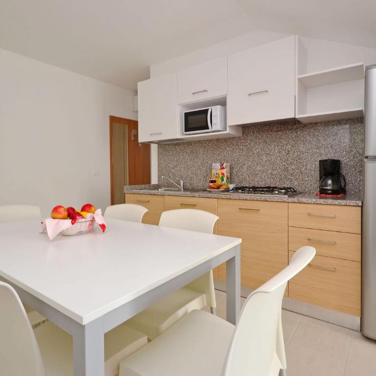 Inviting seven guests apartment near the beach - Appartamento - 3