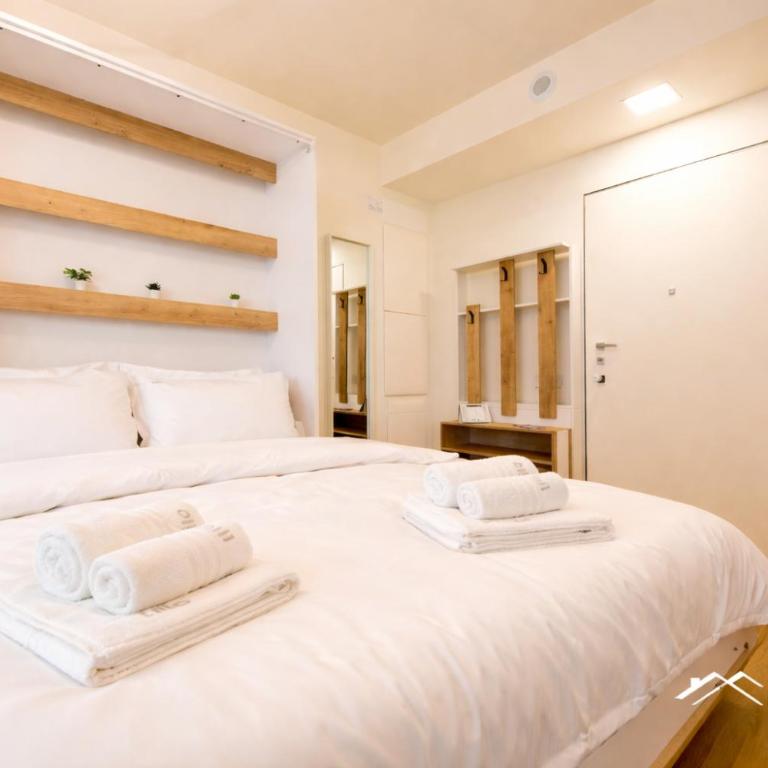 Waterfront Lux| Studio|A/C|Parking|GYM|Wifi By Tilo - Appartamento Superior con Balcone - 11