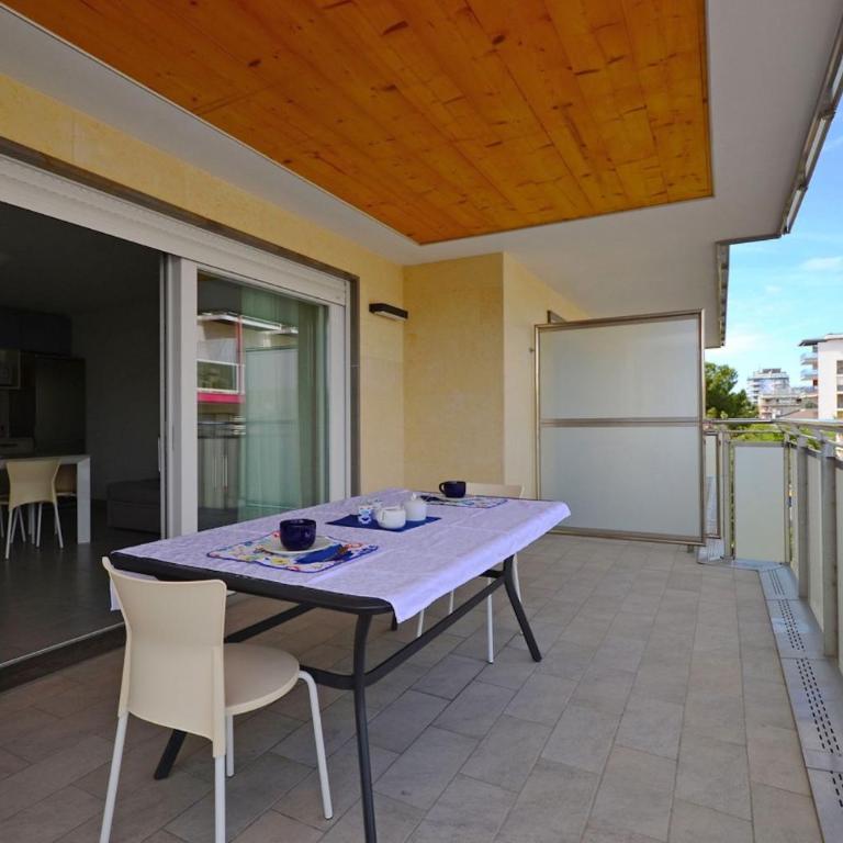 Seaside flat with spacious balcony - Appartamento - 8