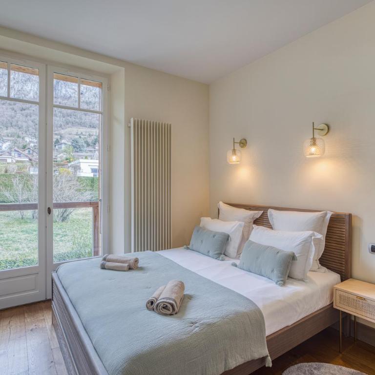 Villa Richardière - Accès privé au lac et piscine - Villa - 8