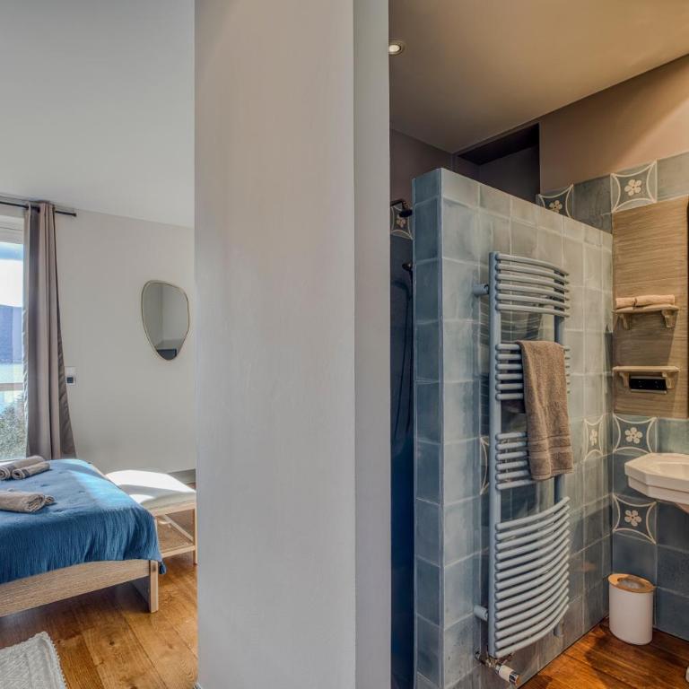 Villa Richardière - Accès privé au lac et piscine - Villa - 24