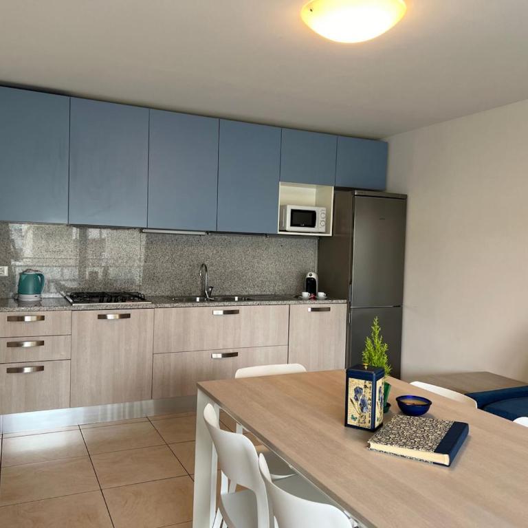 Modern apartment near the beach - Apartment - 22