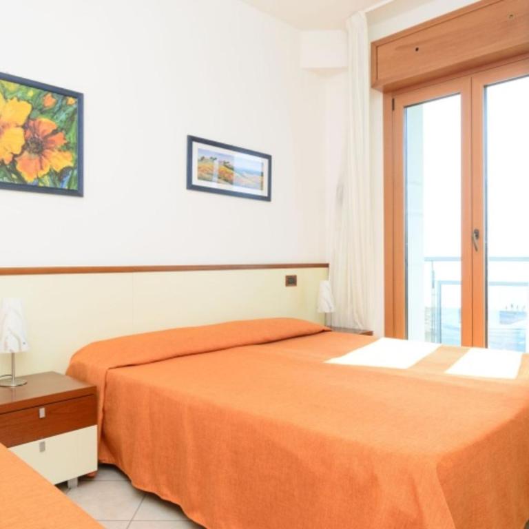 Bright flat on the beachfront - Appartamento - 20
