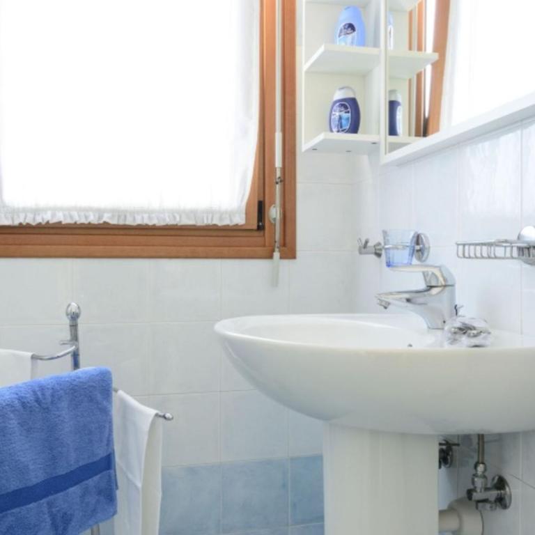 Lignano Sabbiadoro seafront stay - Apartment - 27