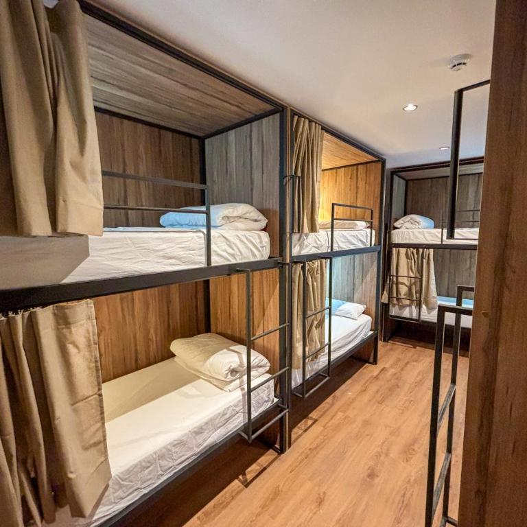 La Banda Living Hostel - Cama en habitación compartida femenina de 8 camas - 2